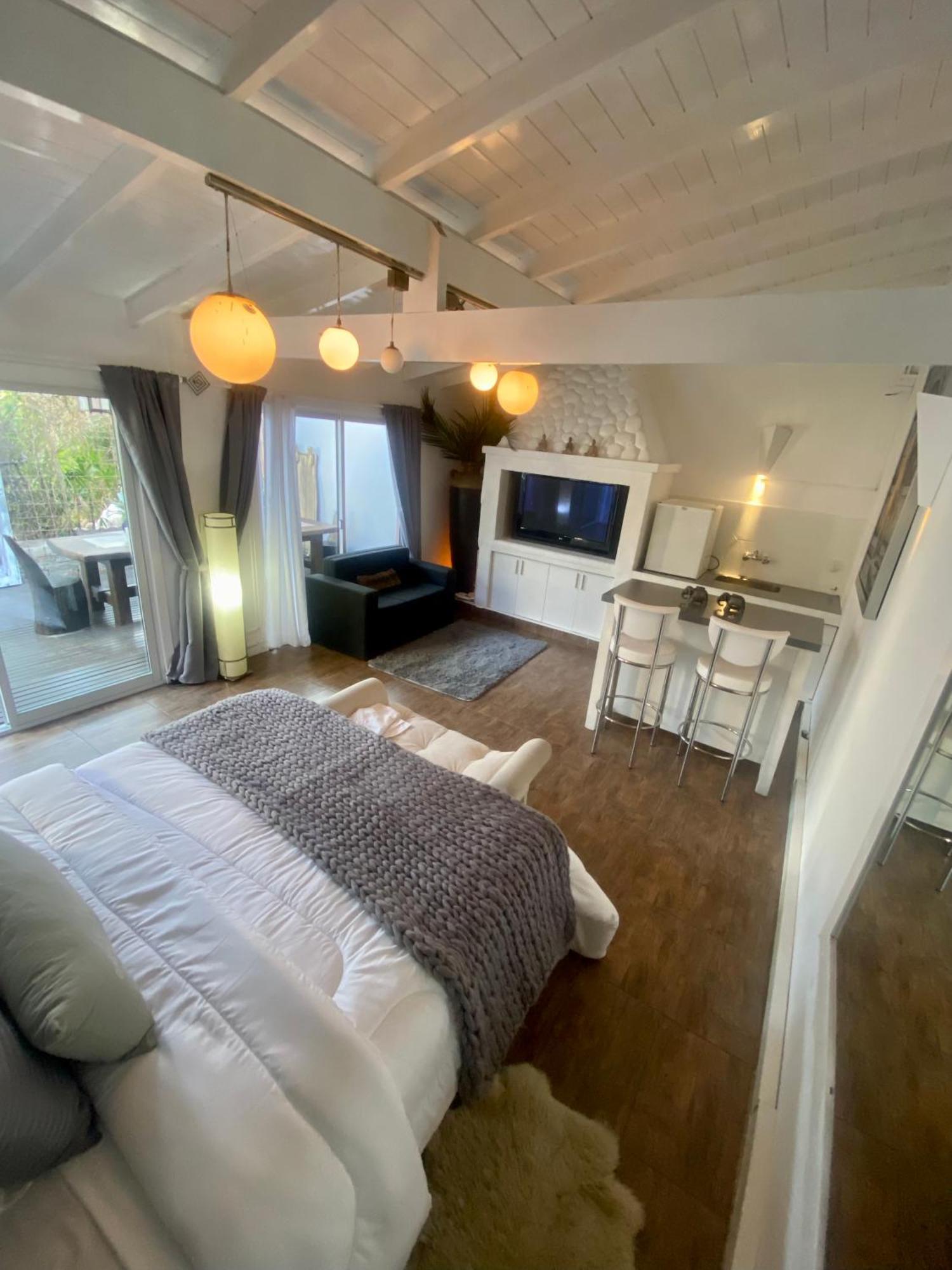 Cool Clima Bed and Breakfast Olivos Esterno foto