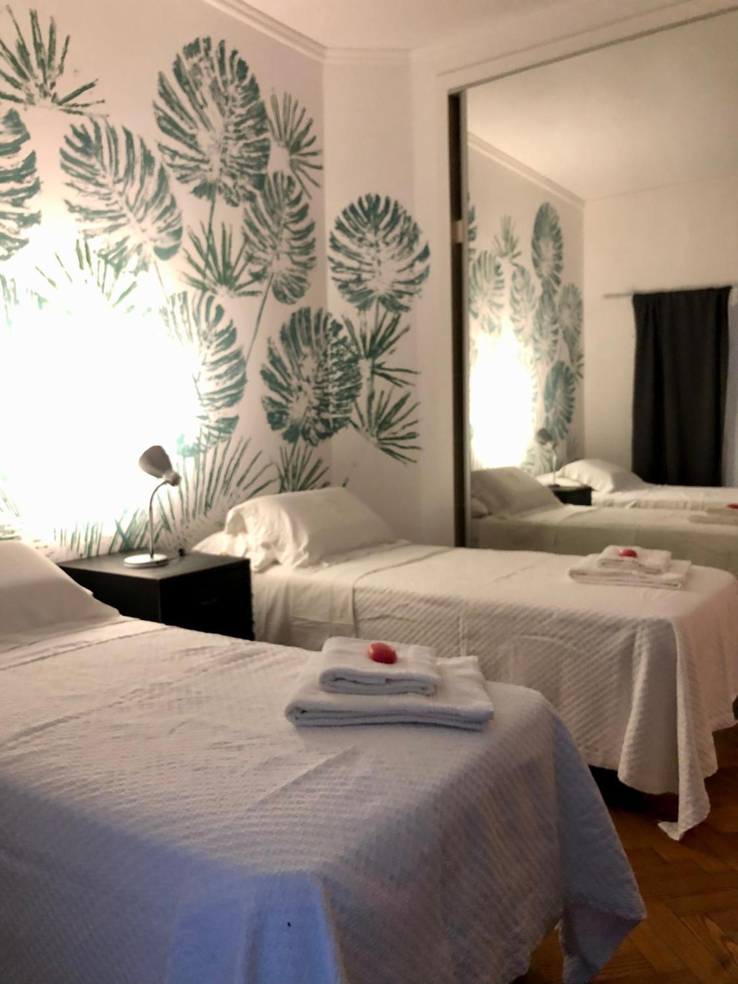 Bed and Breakfast Cool Clima Olivos Esterno foto