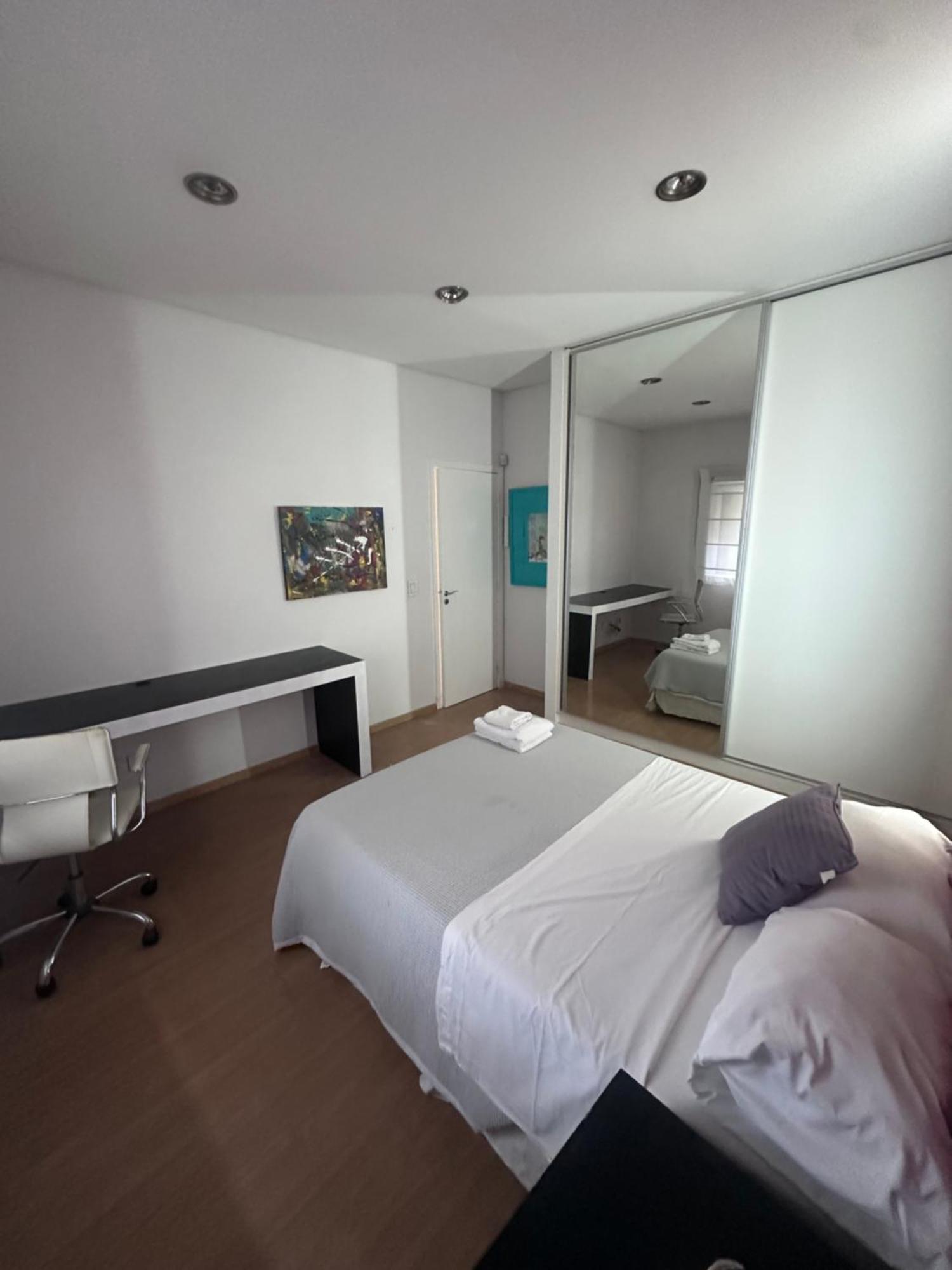 Cool Clima Bed and Breakfast Olivos Esterno foto