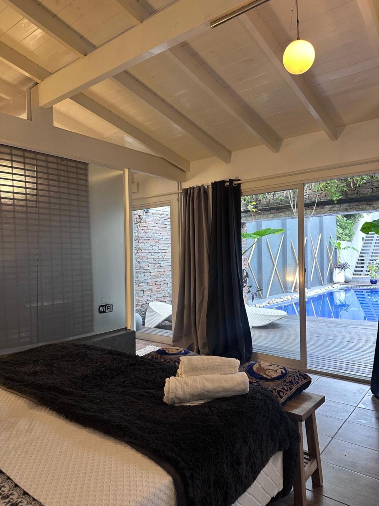 Bed and Breakfast Cool Clima Olivos Esterno foto