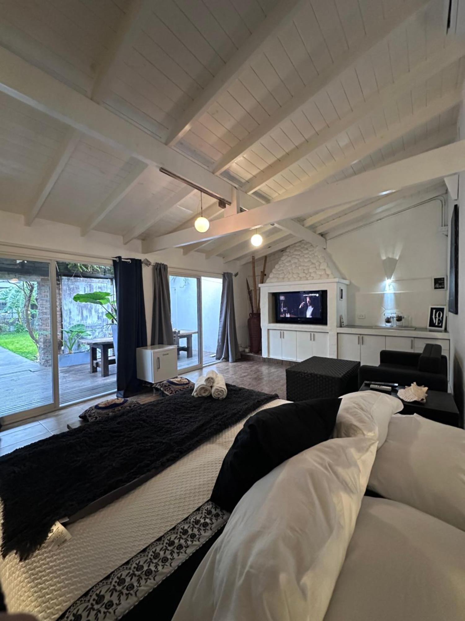 Bed and Breakfast Cool Clima Olivos Esterno foto